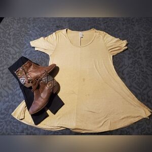 Lularoe Simply Comfortable Tunic